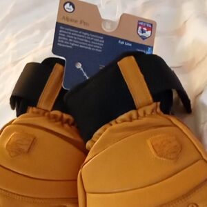 Hestra Alpine Pro Leather Gloves (Unisex)